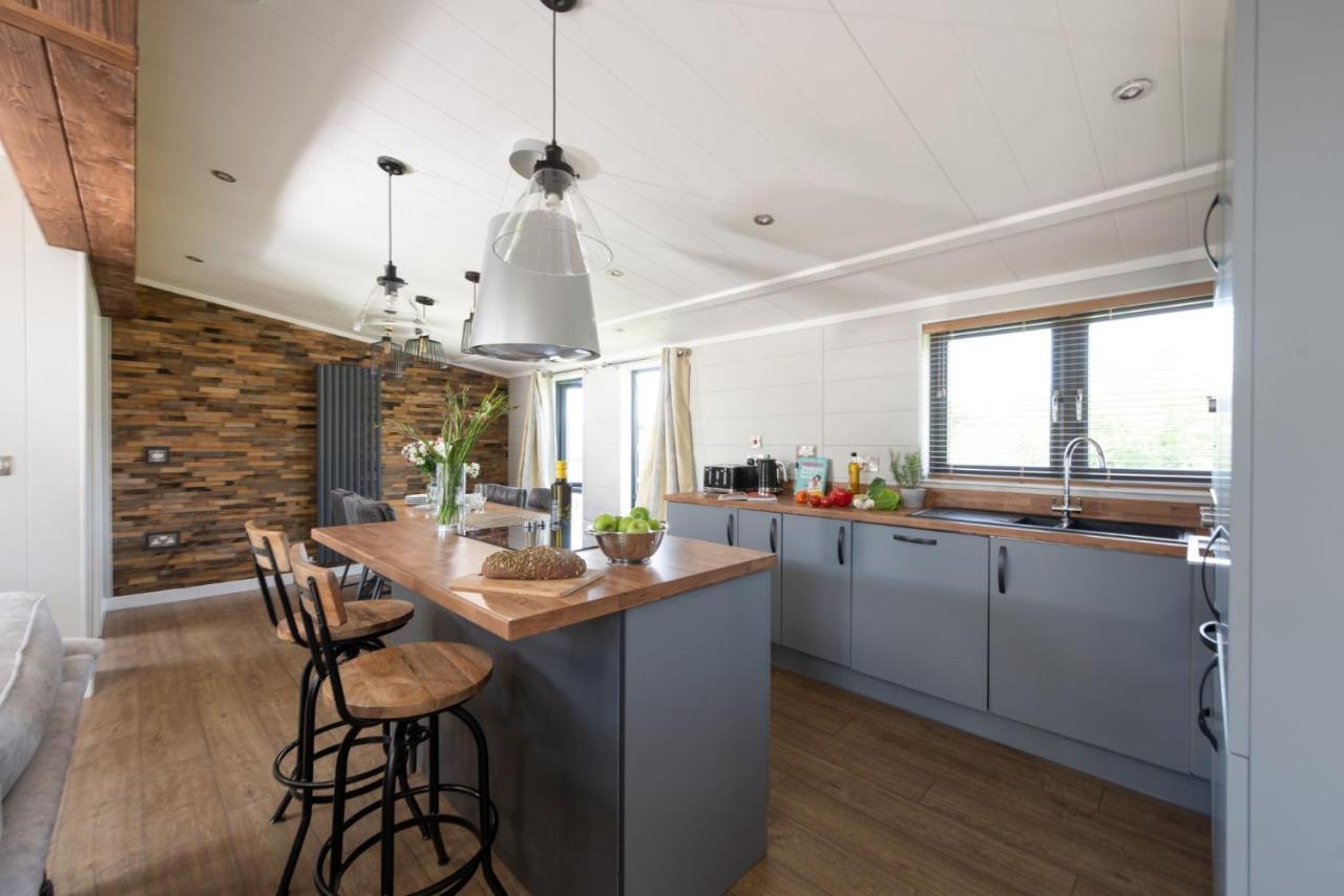 Primrose Lodge, 25 Roadford Lake Lodges Lifton Eksteriør bilde