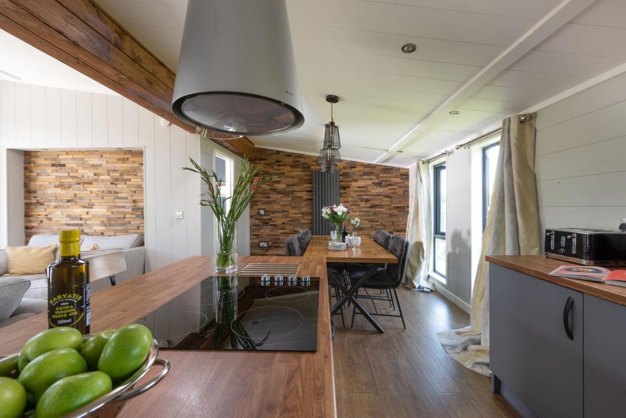 Primrose Lodge, 25 Roadford Lake Lodges Lifton Eksteriør bilde