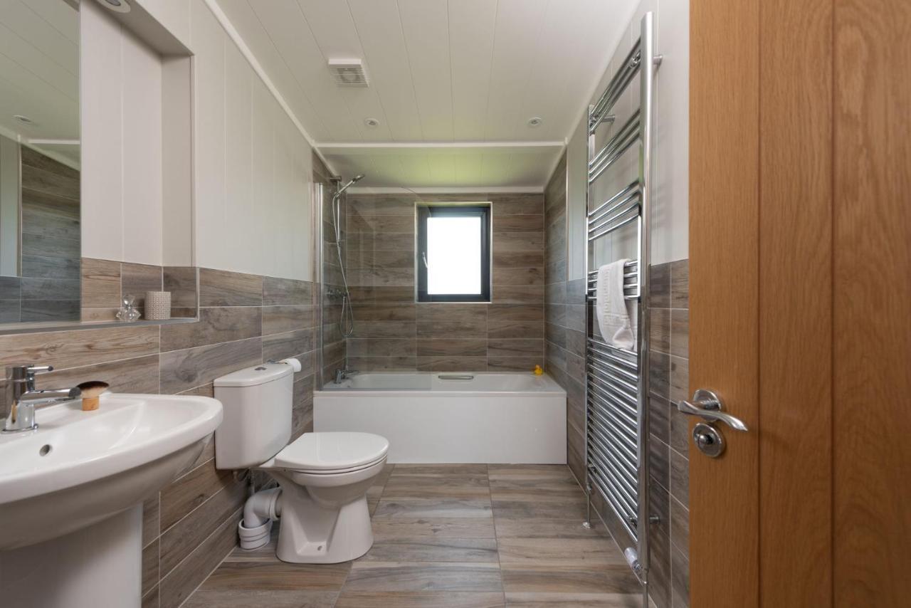 Primrose Lodge, 25 Roadford Lake Lodges Lifton Eksteriør bilde