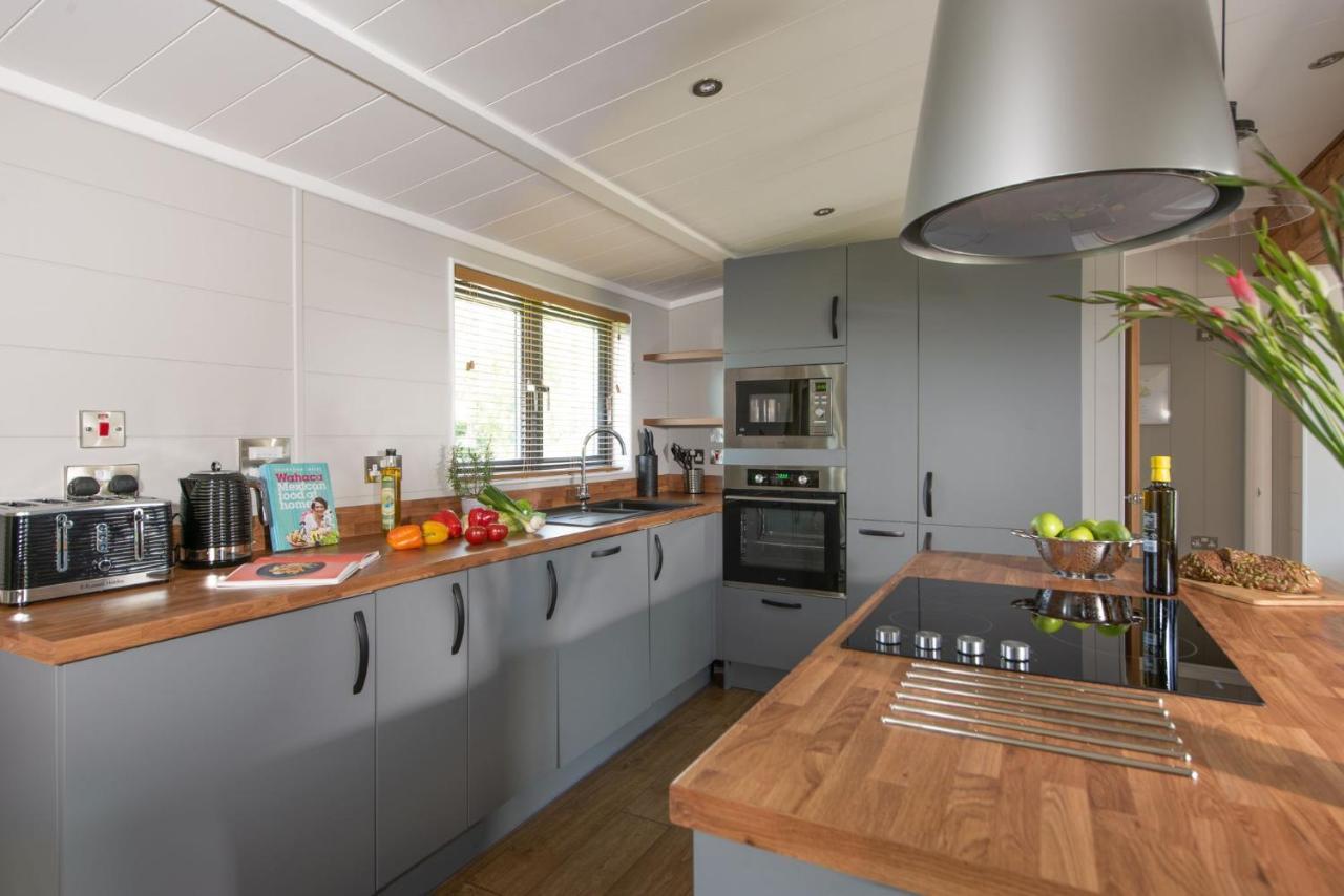 Primrose Lodge, 25 Roadford Lake Lodges Lifton Eksteriør bilde